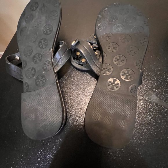 Tory Burch size 7.5 black Metal Miller soft sandal - Picture 9 of 11